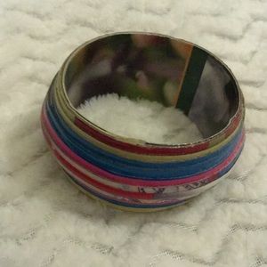 Multi-Color Bracelet made of Paper